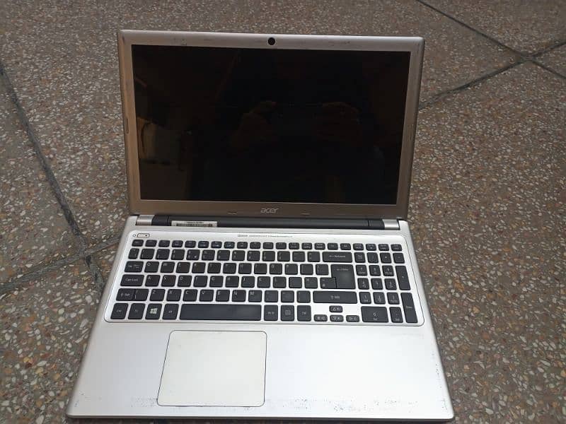 Acer Aspire V5-571 2