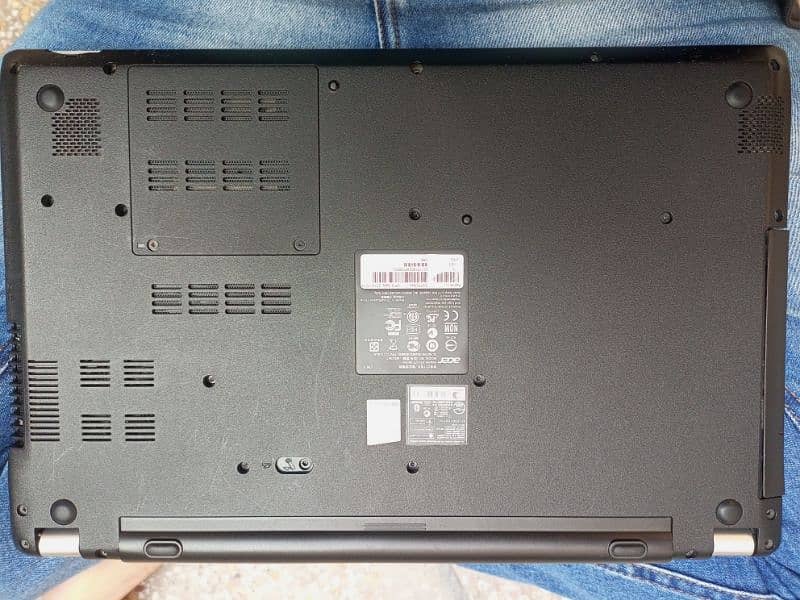 Acer Aspire V5-571 4