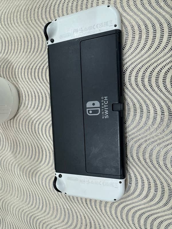 Nintendo Switch OLED (Used for a few months) Excellent condition 0