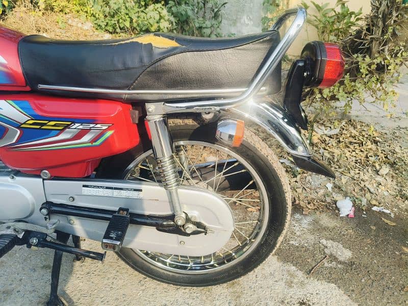 Honda 125 total gunine 8