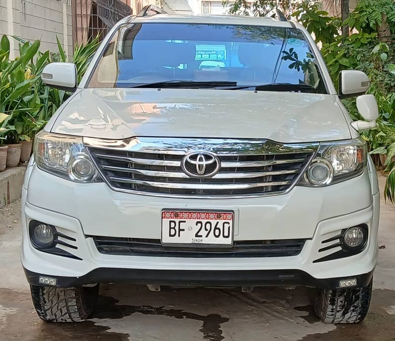 Toyota Fortuner V 2013 / 4X4 / Mileage 88676 KMs 0