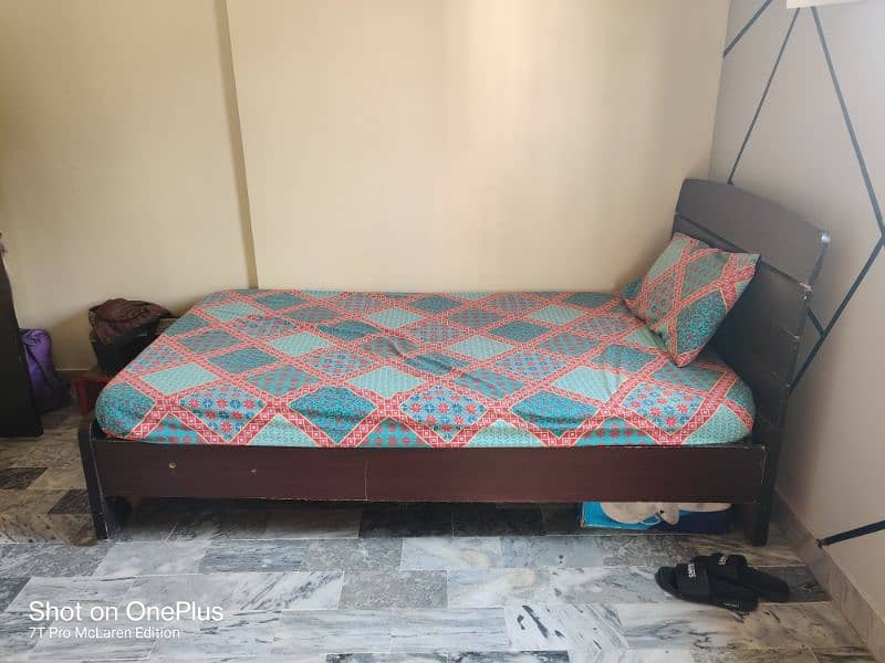 single bed with mattress in reasonable price 1