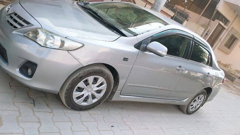 Toyota Corolla GLI 2011 1.6 auto 7