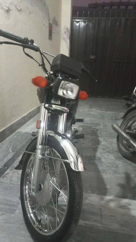 New Rare use Honda CG 125 almost 3month open invoice 0