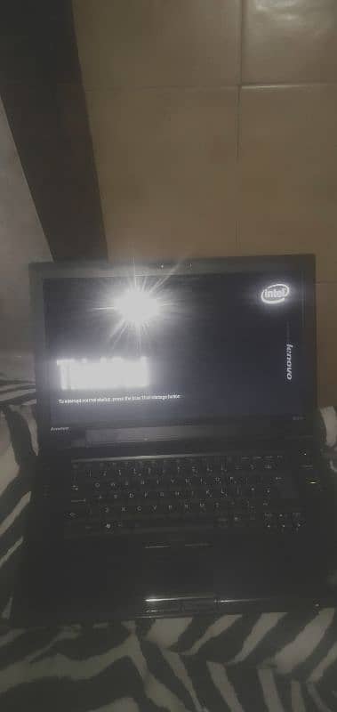 Lenovo laptop core2due 6ram/ 250gb storage 5