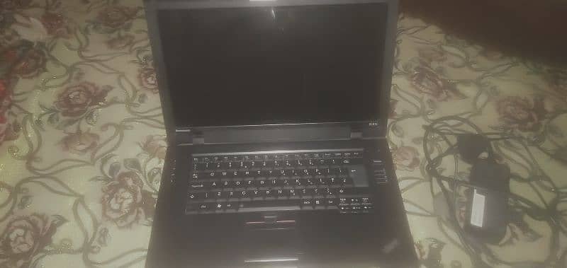 Lenovo laptop core2due 6ram/ 250gb storage 8