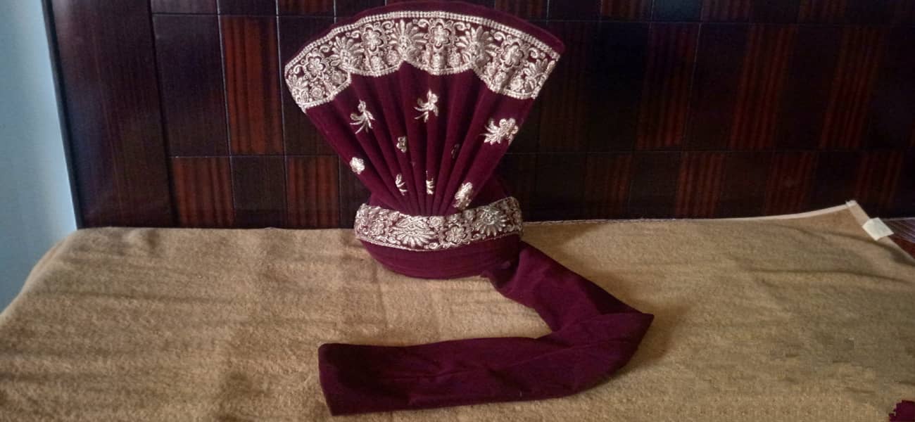 New Dark Reddish Brown (Mehroon) Groom Turban with Shawl Complete Set. 5