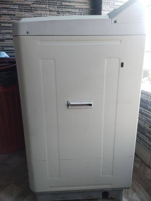 Used Haier Washing Machine (wash + dryer) 4