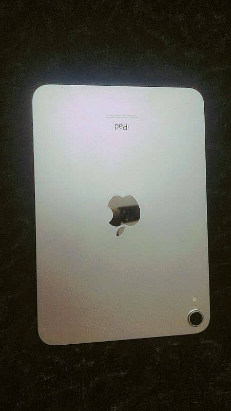 ipad Mini 6.10/10 condition 3