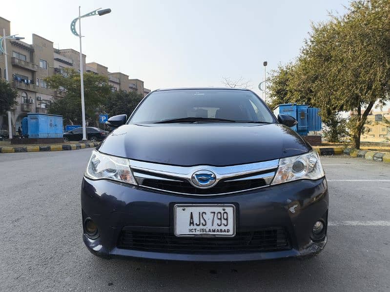 Toyota Corolla Fielder 2014 15