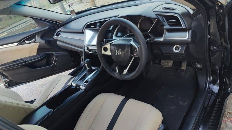 Honda Civic VTi Oriel 2017 UG full option 8