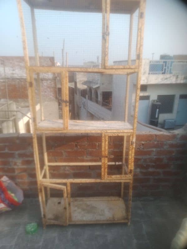 for sale 4 portion wooden cage 4