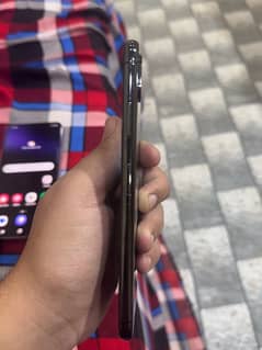 iphone Xs max PTA