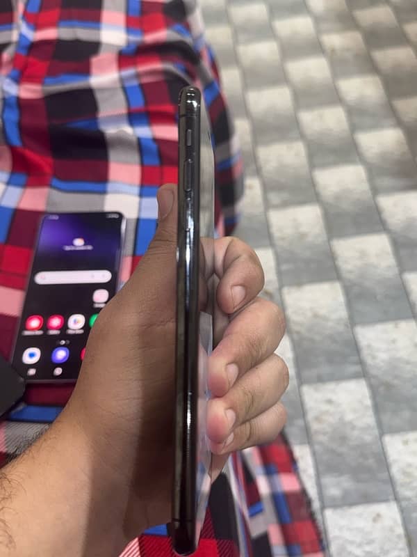 iphone Xs max PTA 3