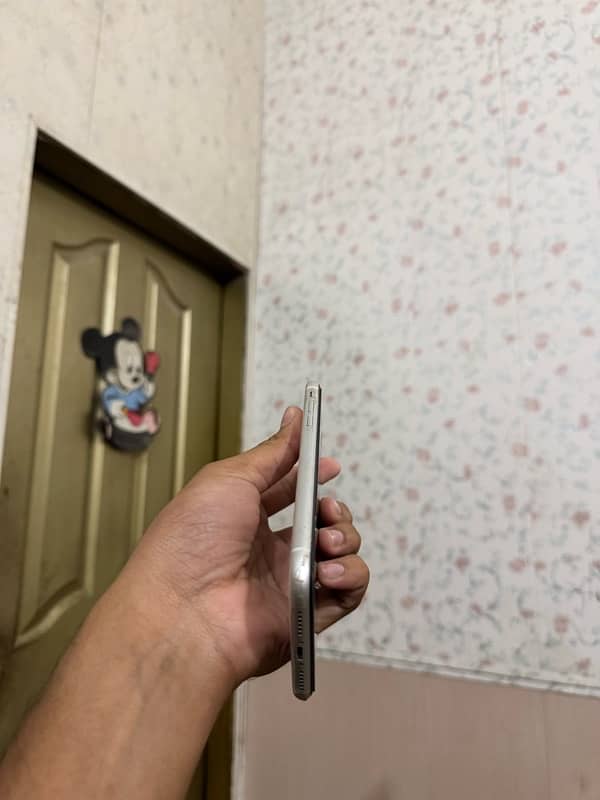 iPhone Xr 128Gb NonPta 1