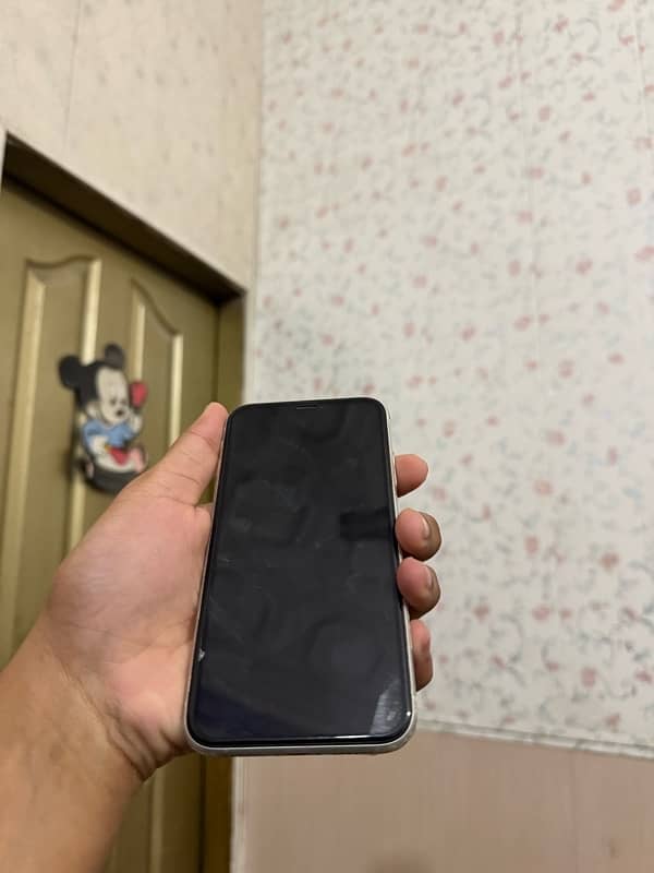 iPhone Xr 128Gb NonPta 4