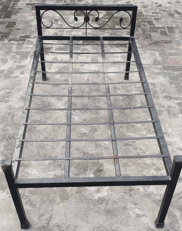 iron bed 2