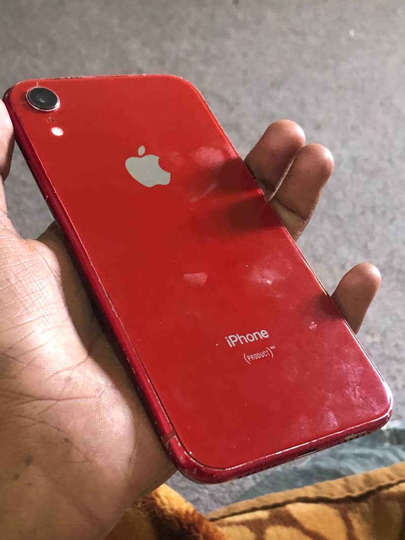 Apple iPhone XR 128GB 7