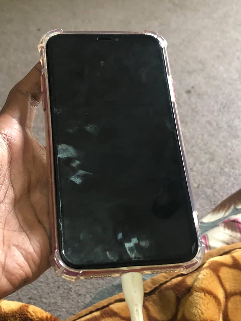 Apple iPhone XR 128GB 9