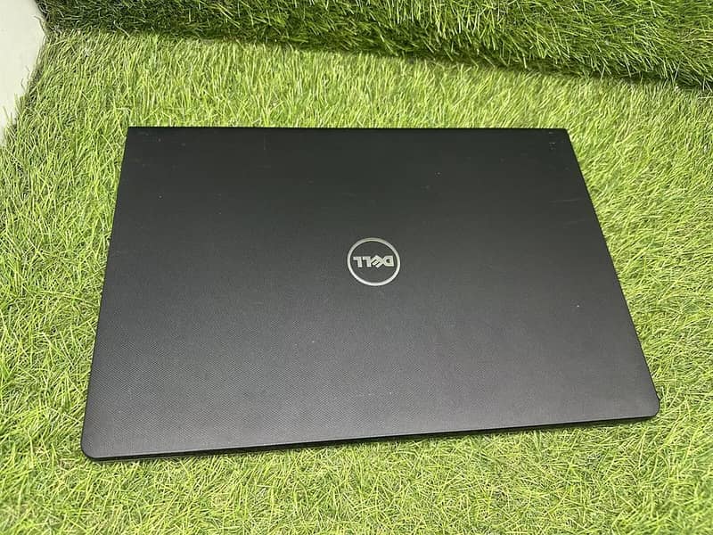 DELL Vostro 15 3578 Core i7 8th Gen 8 GB 256 SSD AMD 2GB Dedicated GPU 0