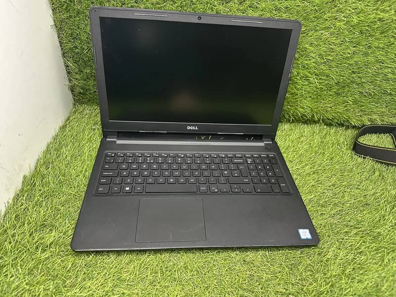 DELL Vostro 15 3578 Core i7 8th Gen 8 GB 256 SSD AMD 2GB Dedicated GPU 1