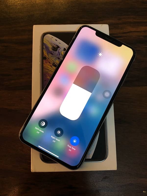 IPHONE XSMAX WITH BOX 1