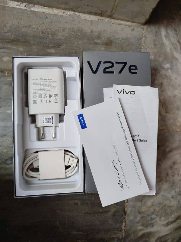 vivo v27e 8GB 256GB. . 03016151836. . my number 1