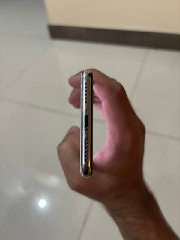 iphone X 64gb pta approved with box 7