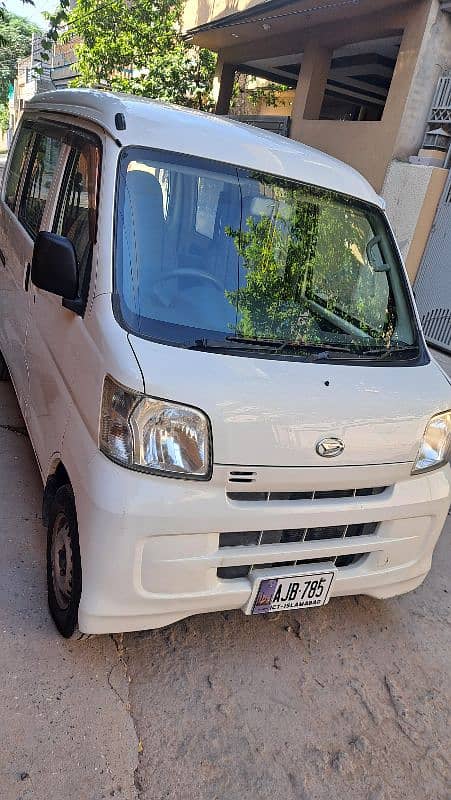 Daihatsu Hijet 2012/17. full automatic. no piece shower 2