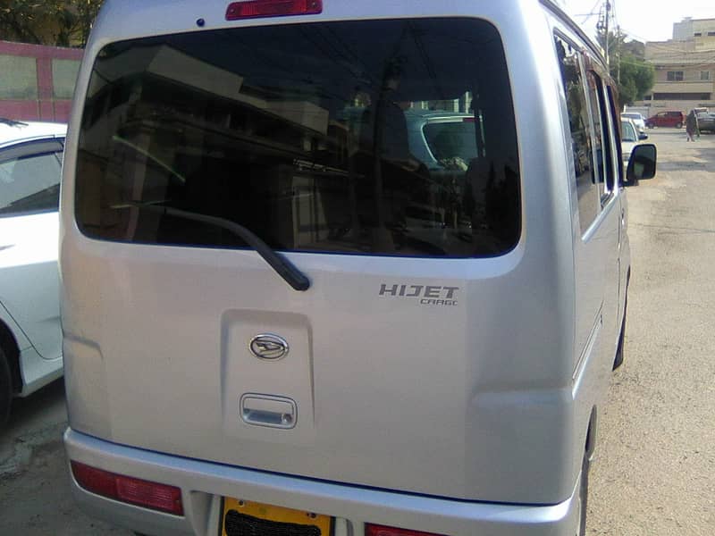 DAIHATSU HIJET 2013/2018 AUTOMATIC SILVER COLOUR BEHTREEN CONDITION 9