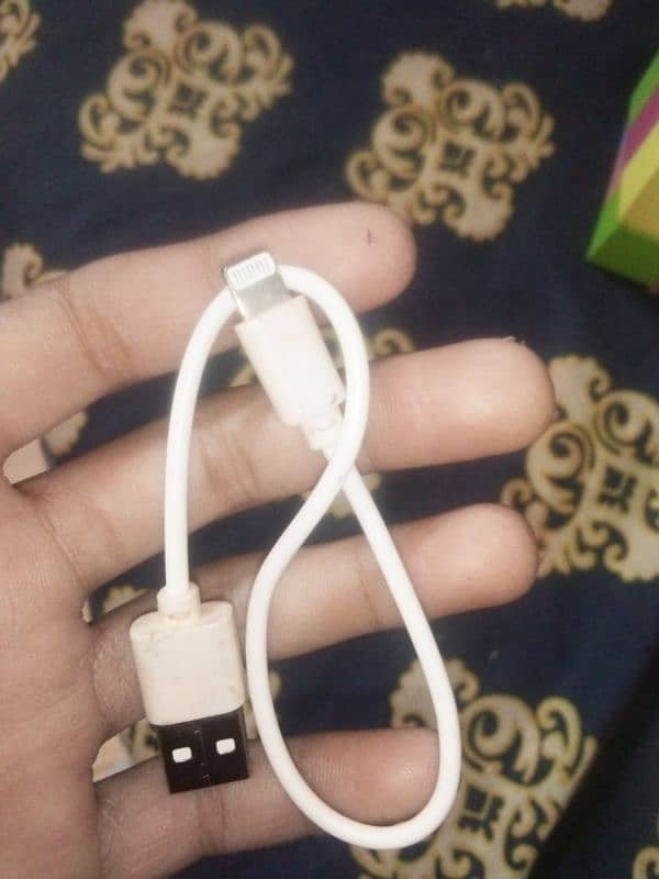 Airpods pro new condition 9