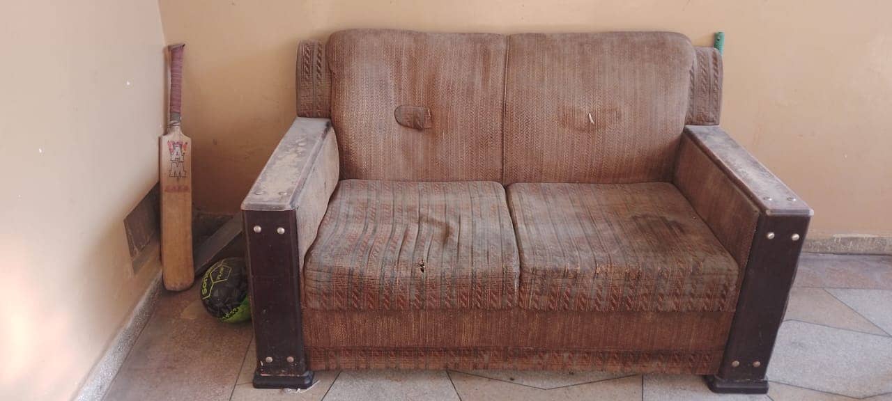 Used Sofa 2 seater in Very Low Price 0