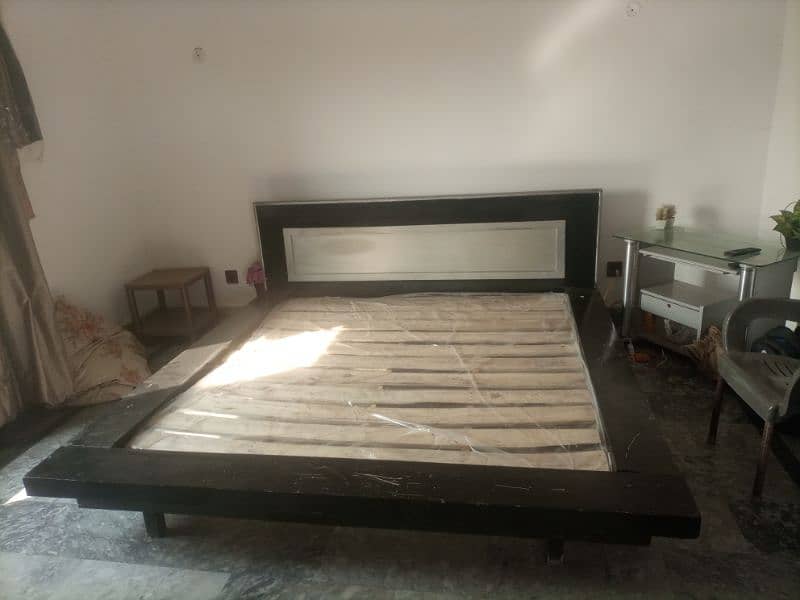 King Size Bed 1