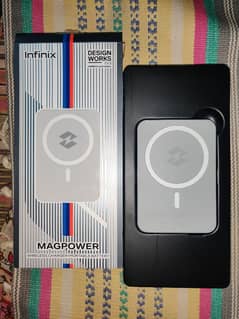 infinix original Wireless charger and power bank