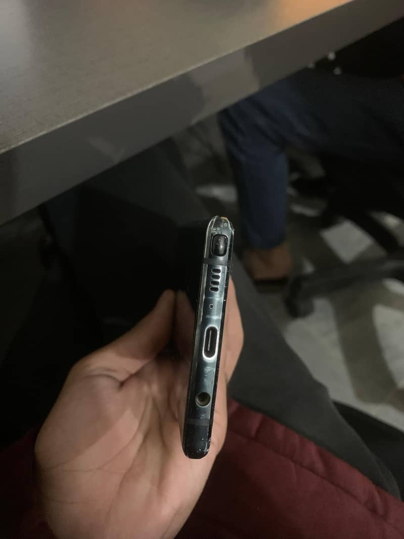 Samsung Mobile Note 9 3