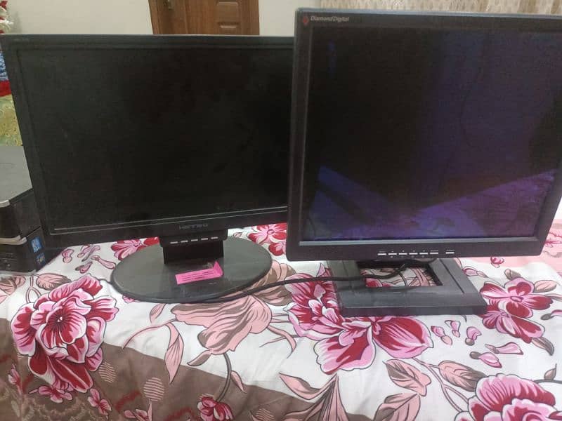 Complete pack of system cpu, lcd and noice cancelation headset 5