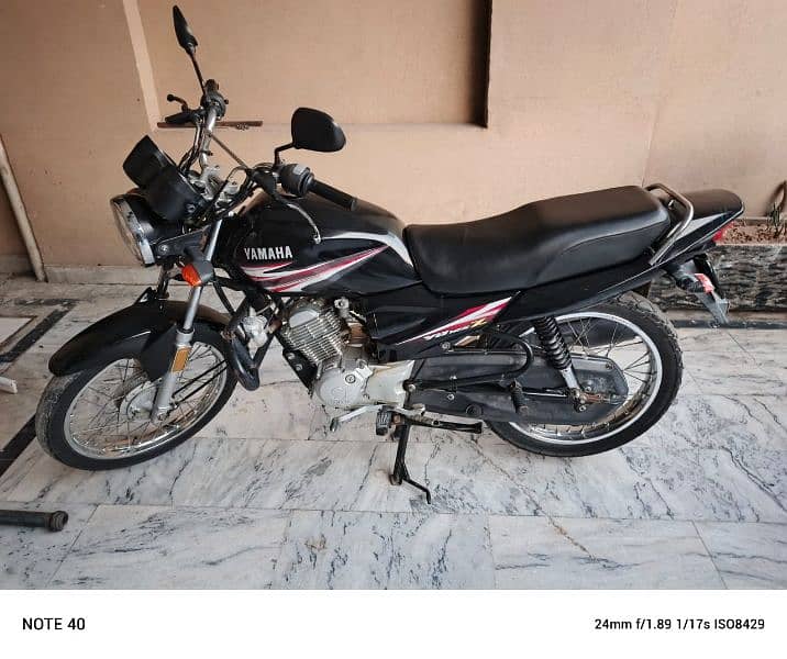 YAMAHA YB 125Z (2018) MODEL | YAMAHA IN BIKES  | YB-125Z 0