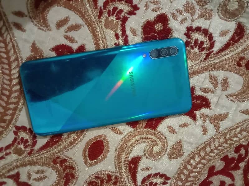 Samsung a30s 4gb/128gb urgent sale 1