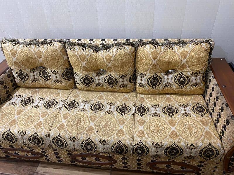 Sofa for sale 7