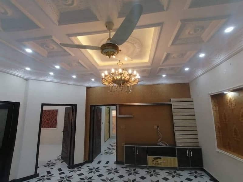 Get Your Hands On Prime Location House In Lahore Best Area 13