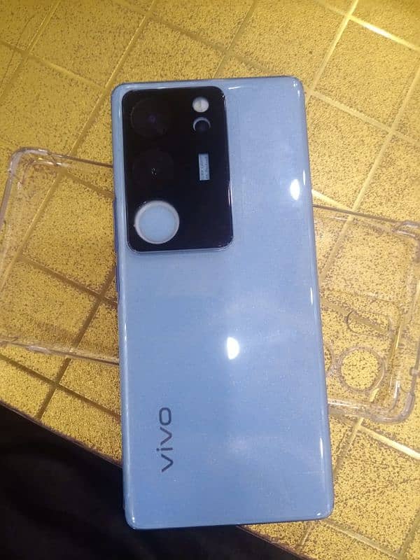 VIVO V29 12 256 FRSH 1month warnty 7