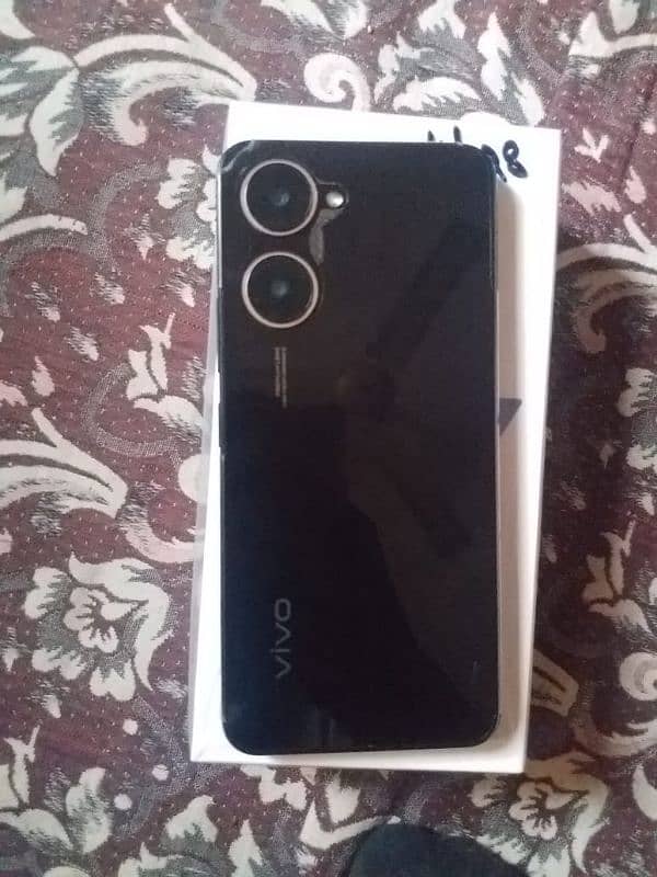 vivo y03t 4+4/128 3