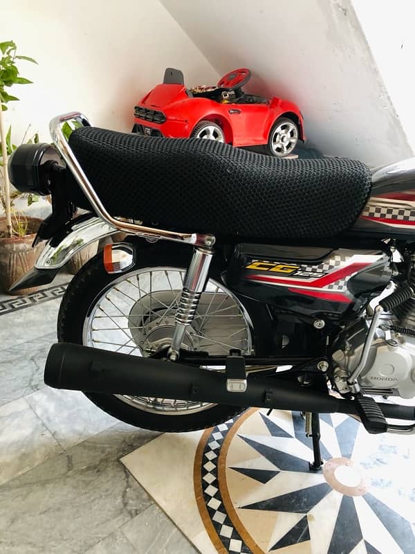 HONDA 125 NEAT AND CLEAN 2