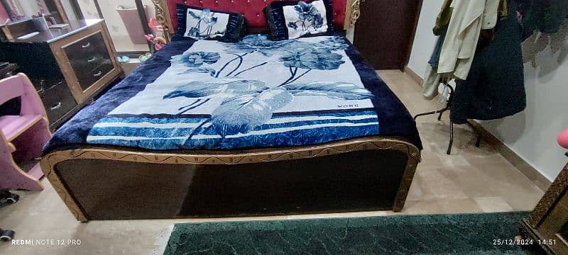 Bed Set with side tables & dressing for sale 11