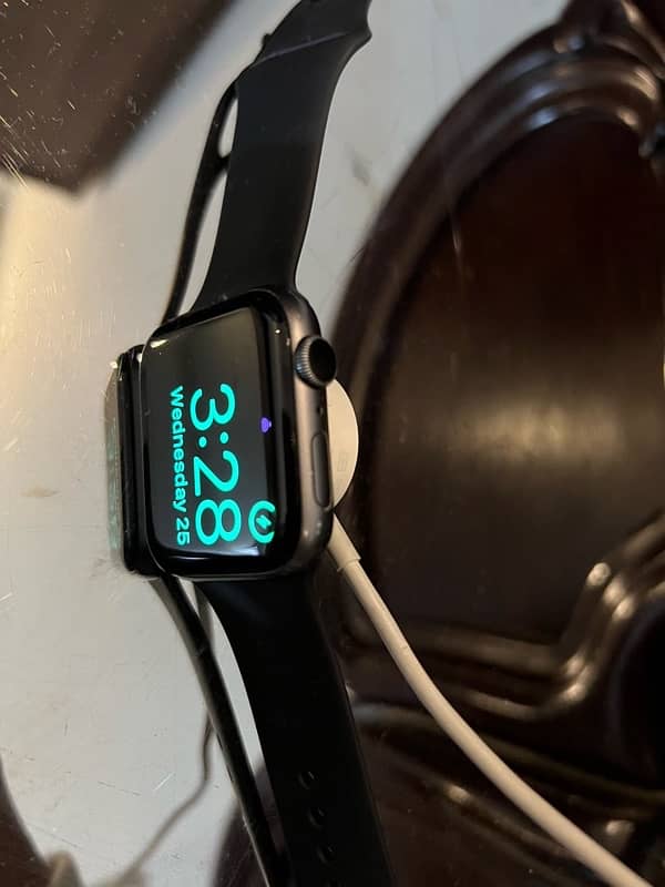 apple warch series 4 44mm 3