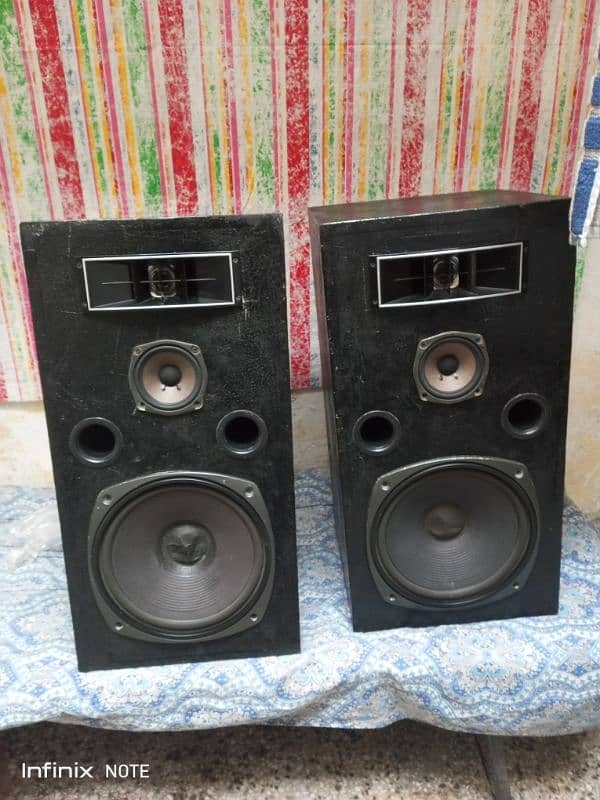 3 way speaker system good sound 0