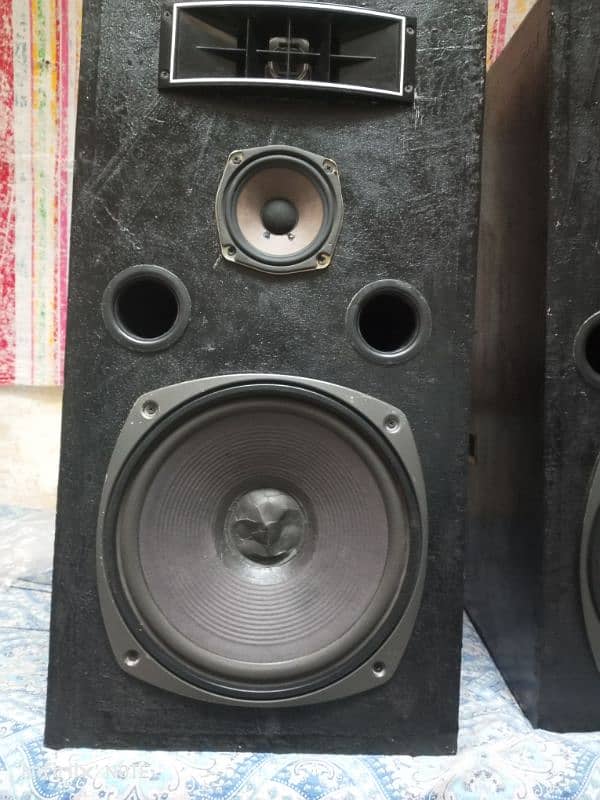 3 way speaker system good sound 1