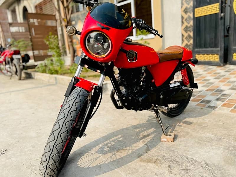 Honda Deluxe 125 Cafe Racer (Red Dragon) 0