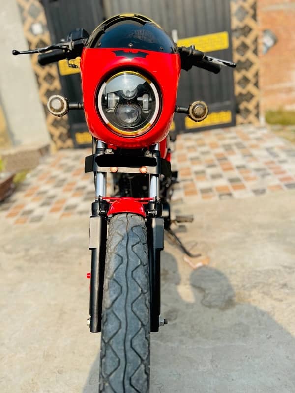 Honda Deluxe 125 Cafe Racer (Red Dragon) 1