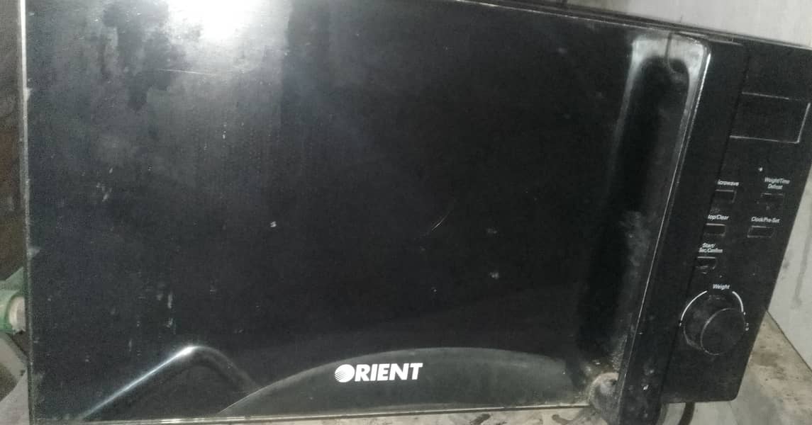 Urgent sale Microwave oven 1